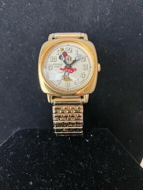 Vintage Minnie Mouse Watch